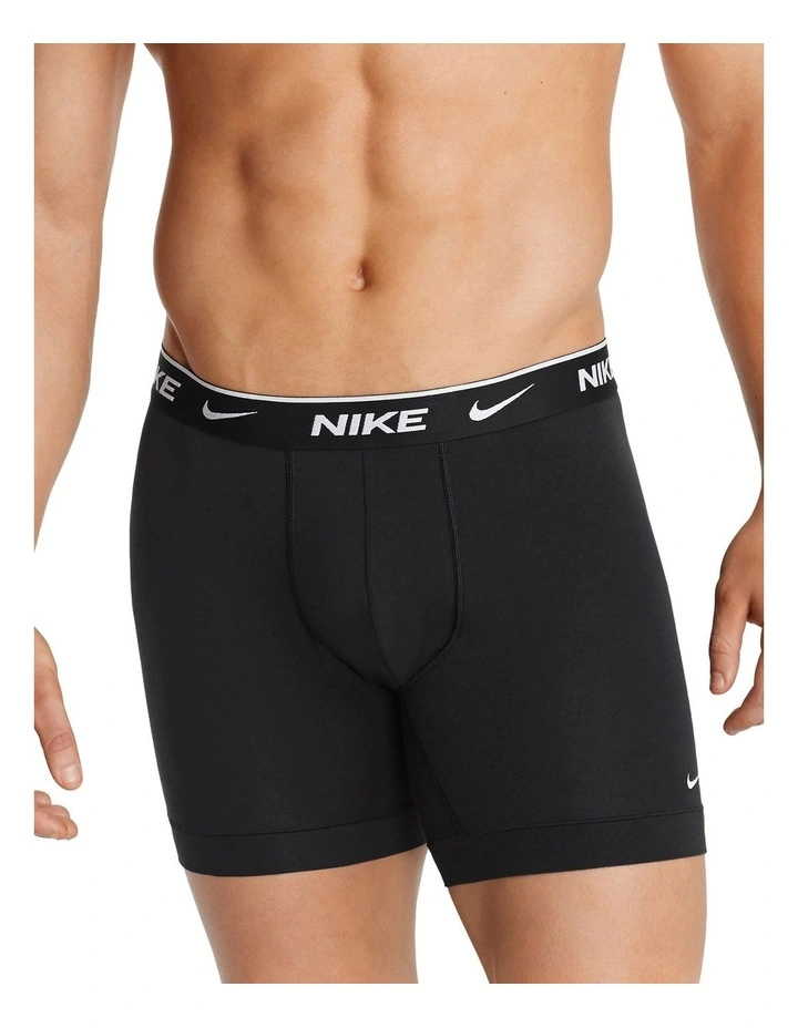 Nike Everyday Stretch Boxer Brief Black 3 Pack 4 Nike Everyday Stretch Boxer Brief Black 3 Pack - Image 2