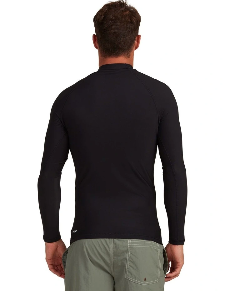 Quiksilver MENS HEATER LONG SLEEVE UPF 50 RASH VEST 4 Quiksilver MENS HEATER LONG SLEEVE UPF 50 RASH VEST - Image 2