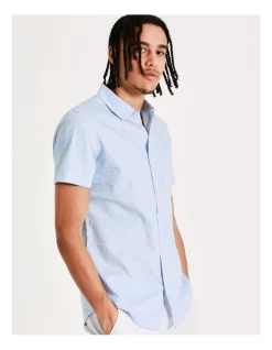 Flynn Geo Print Short Sleeve Shirt In Light Blue