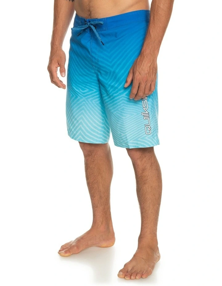 Quiksilver Everyday Warp Fade 20" Boardshorts In Blue 5 Quiksilver Everyday Warp Fade 20" Boardshorts In Blue - Image 3